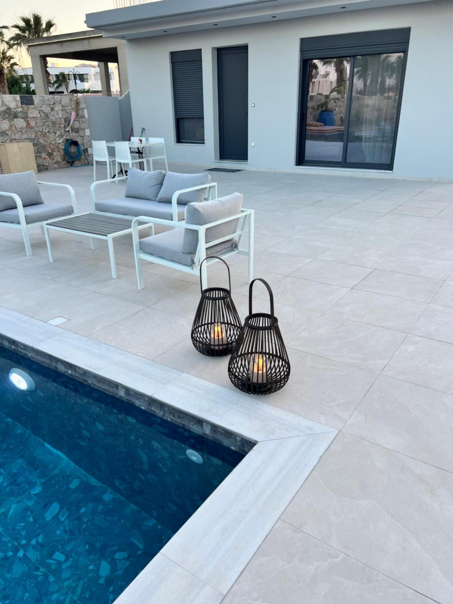 Cora May Central Villa With Private Pool 200M To The Beach Faliraki Extérieur photo