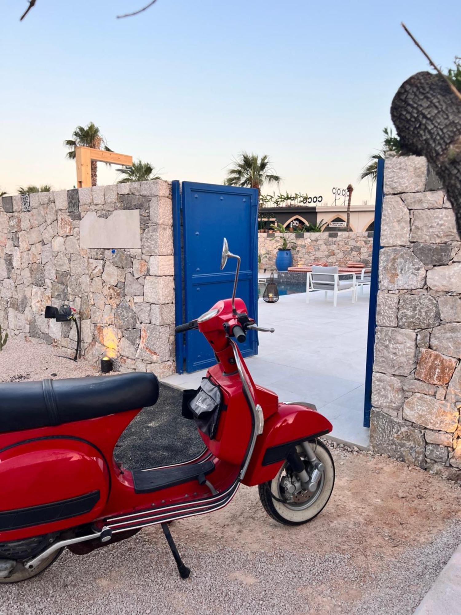 Cora May Central Villa With Private Pool 200M To The Beach Faliraki Extérieur photo